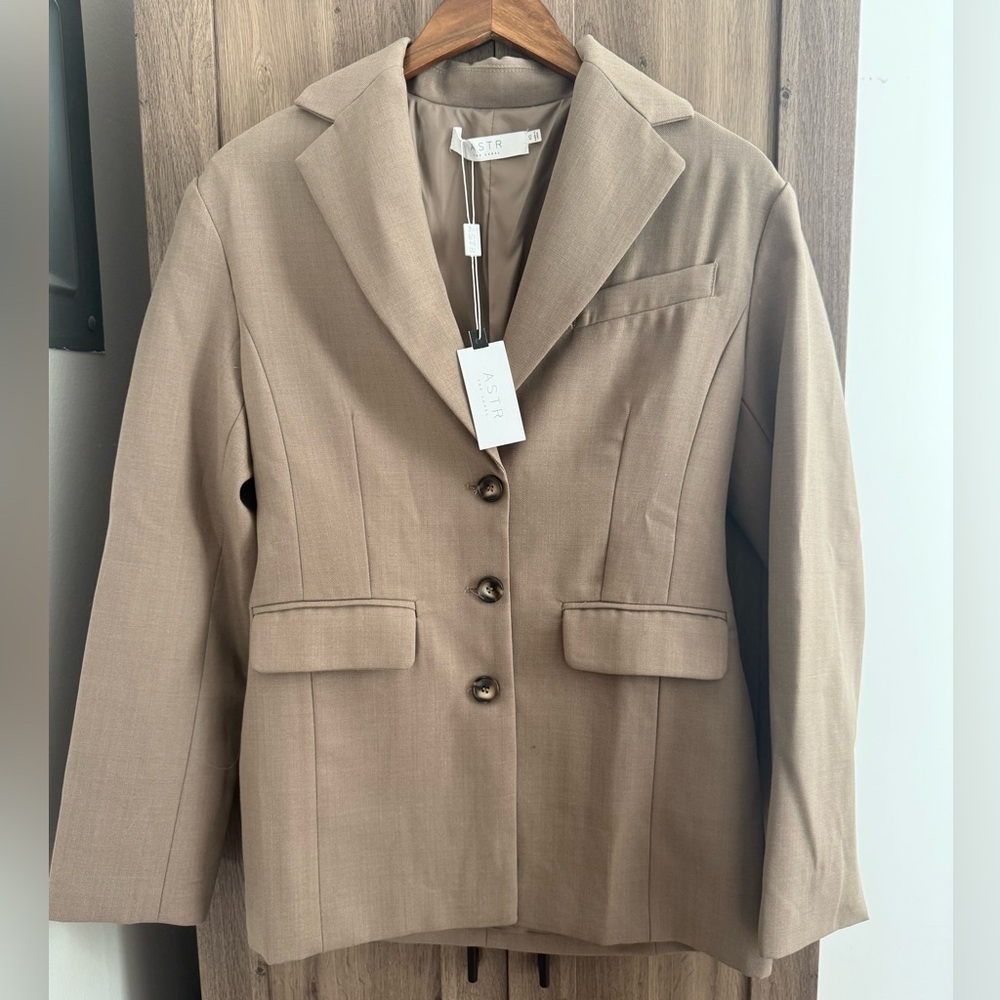 NWT ASTR THE LABEL OVERSIZED BLAZER XS